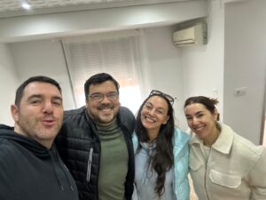 Analía y Rodrigo junto al equipo de Proyecto Valencia